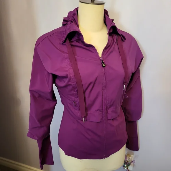 Lululemon jacket - Picture 2 of 3